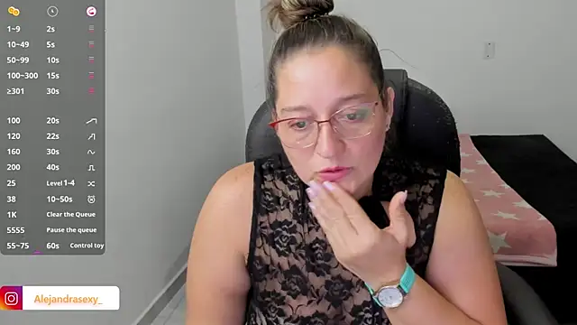 alejandra_milf_ webcam