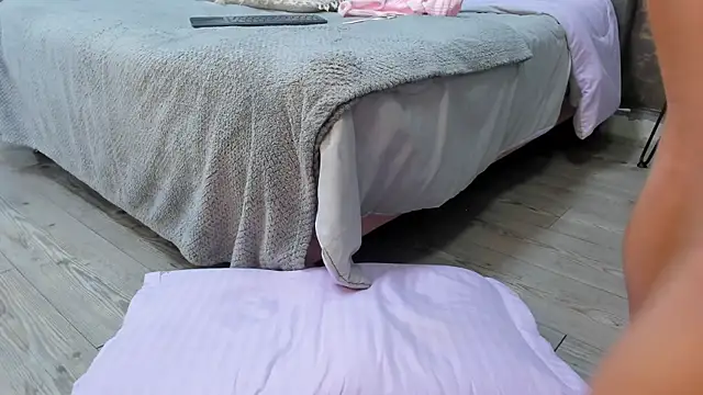 isa_lancaster live sex cam