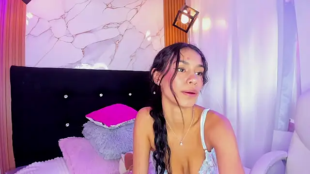 Anniie__Evans live sex cam