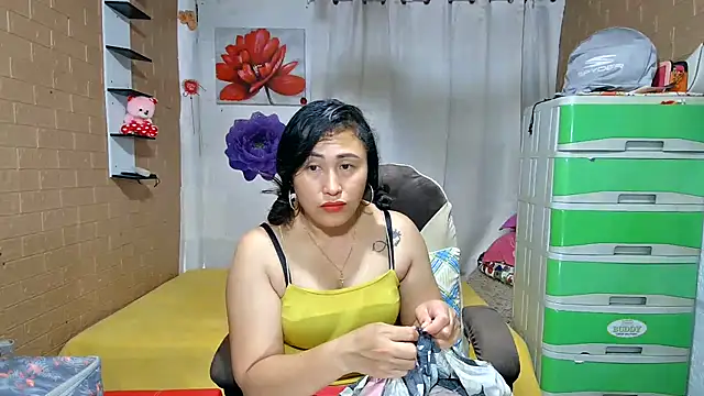 Filipina_Desire webcam