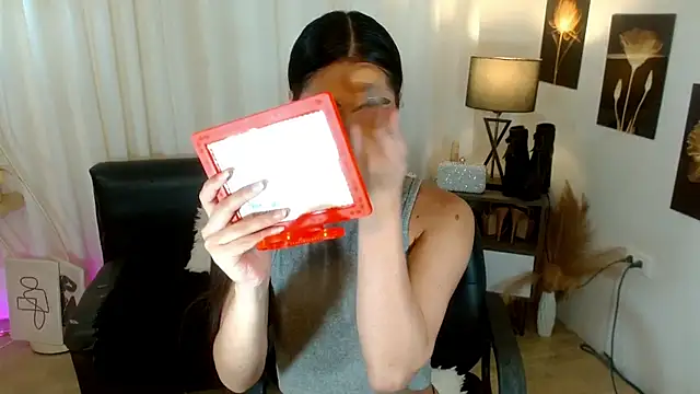 FuckingDolls69 webcam