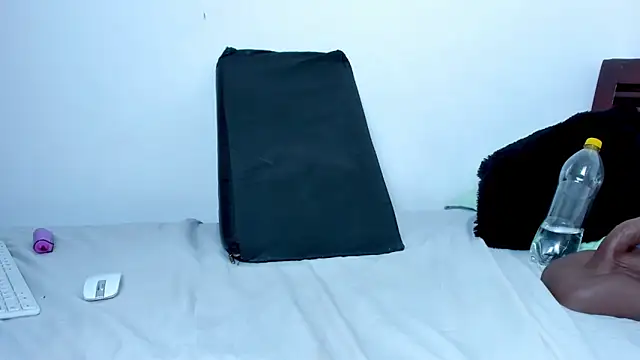 Megansweetcome webcam