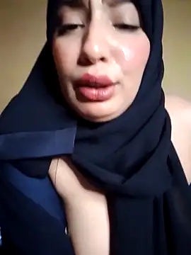 charmoutak_nada webcam