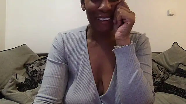 ThatNanNextDoor webcam