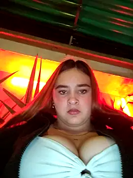 katty_42 (F teen) - Off bra