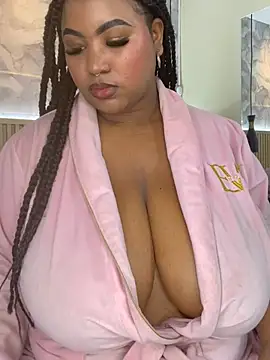 ainarajimenez (F young) - Oil on boobs + oiled ass + twerk