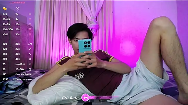 Yellowpokemon23 webcam