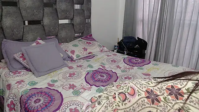 sara_hott_1 (F milf) - FUCK MY TINY PUSSY WITH BIG DILDO