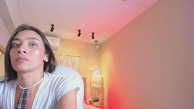 NahimiThompson webcam