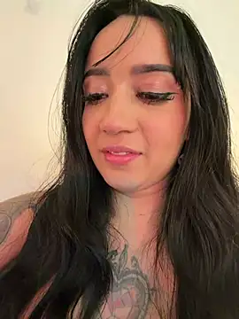 EmmyEvans1 live sex cam