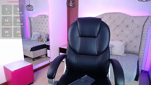 Elizabeth_Evans1 webcam