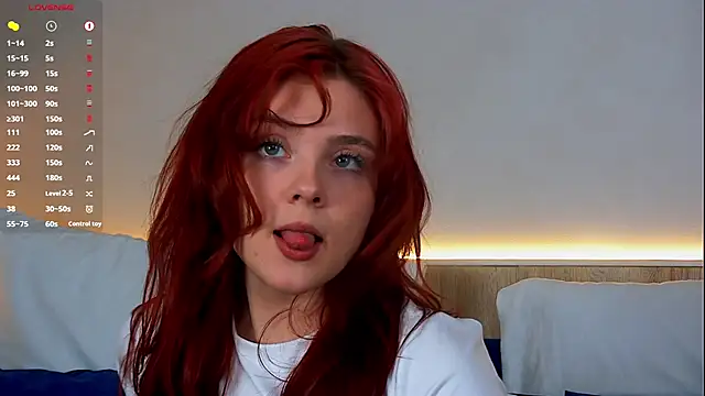 Nora__Ray webcam