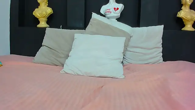 emilyrousee01 webcam