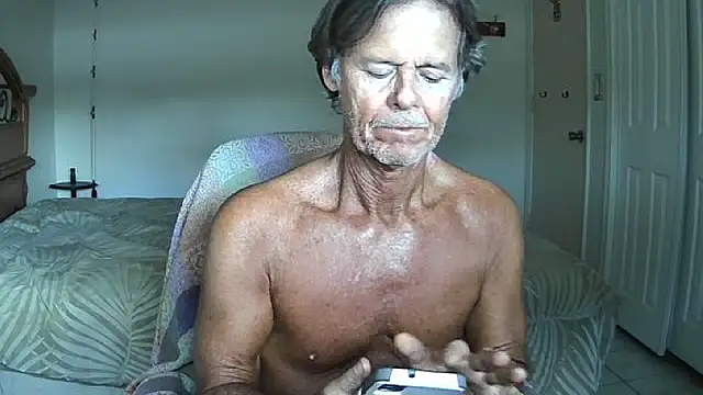 nakeedcowboi65 webcam