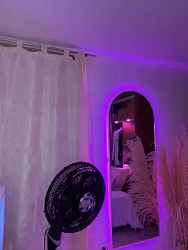 Rossie_Blooms webcam