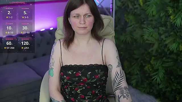 tinamelt (F milf) - ride the pillow