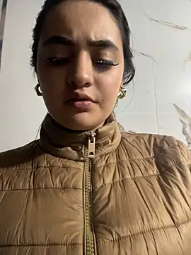 antonella_julieta (Ask my age) - Scissors off pantys + oral🔥