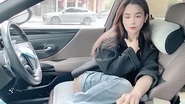 美女orla2021在线直播