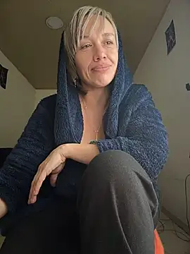 MARILYNMADELENAKOVANOVA webcam