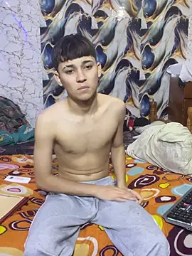 artursmith (M twink) - show cum