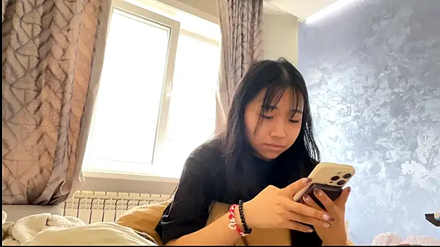 sweetmiaxo - SweetMiaXO's free webcam - UK Sex Cams