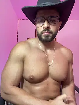 magnumchris - Magnumchris's free webcam - UK Sex Cams