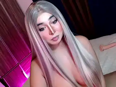 Scarlet_walker08 webcam