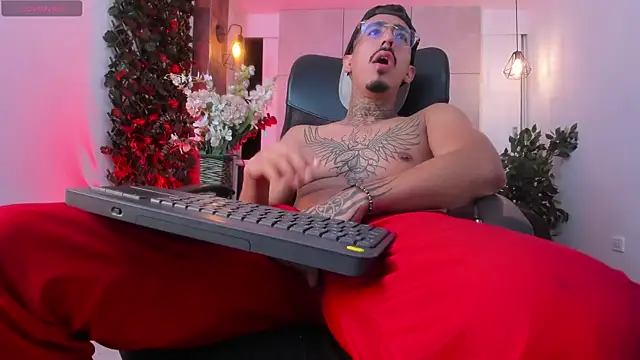 Donovan_Desmond webcam