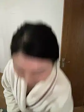 美女xiiuuff18在线直播