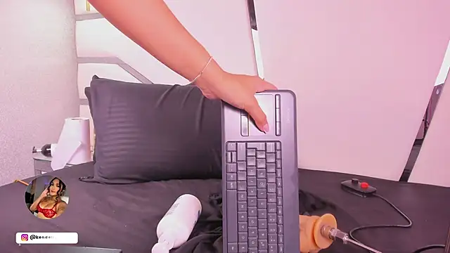 kendall__evanss (F teen) - CONTROL FUCKMACHINE 2MIN😈