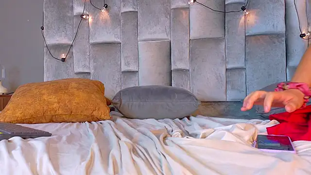 manuelarousse__ (F teen) - Slowy full naked