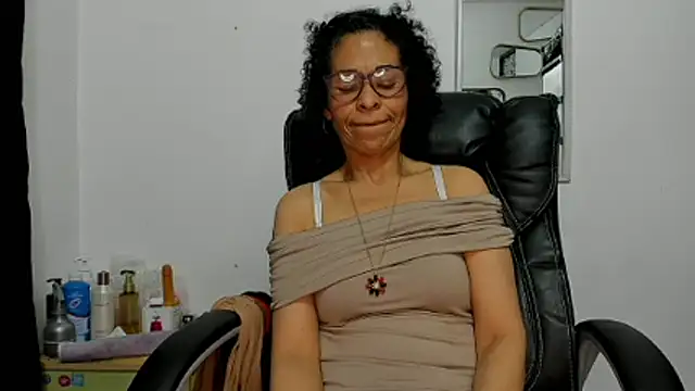 aries_mature - Aries_Mature's free webcam - UK Sex Cams