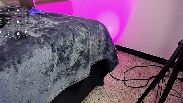 megan__winters webcam