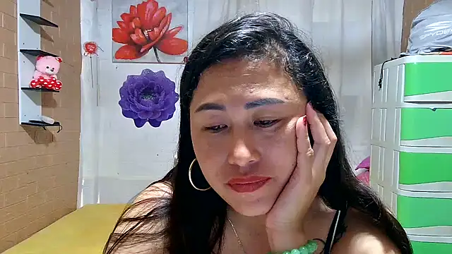 Filipina_Desire webcam