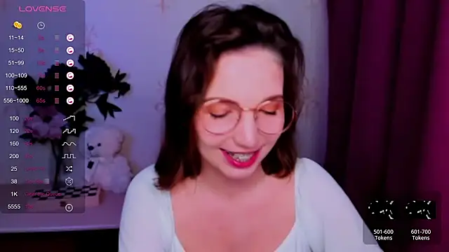 KindHazelHere_ webcam