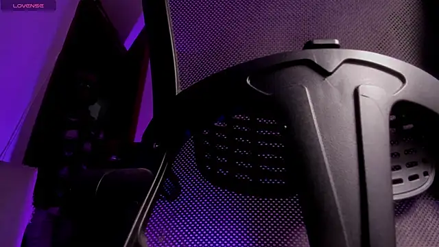 s_sven03 - S_sven03's free webcam - UK Sex Cams