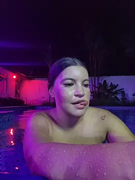 Pretty_Julieta live sex cam