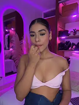 Rossie_Blooms webcam