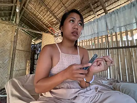 Juliet_official_pro webcam