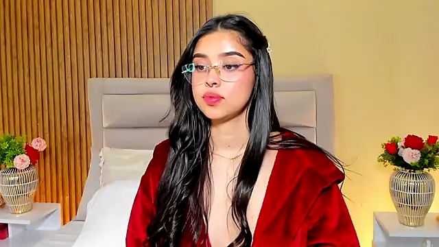 CristalMayson webcam