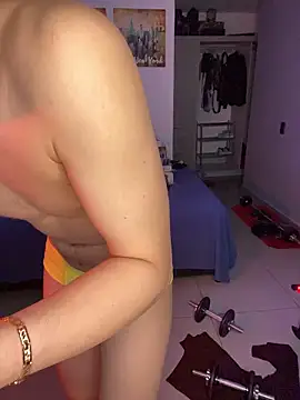 zamir333 (Ask my age) - NAKED NOW