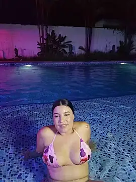 Pretty_Julieta webcam