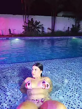 Pretty_Julieta webcam