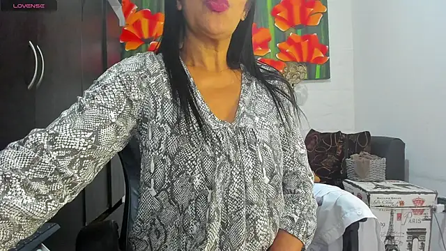 Miss_clarepocahose webcam