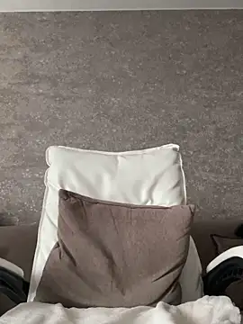 LillySquirtShot webcam