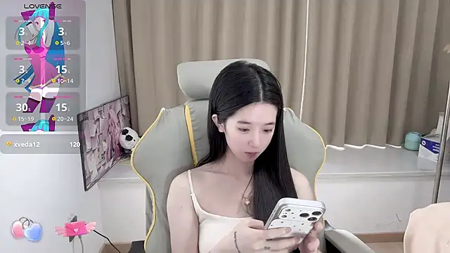 美女OiOi-666在线直播