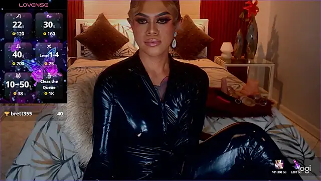 stellastrong30 - StellaStrong30's free webcam - UK Sex Cams