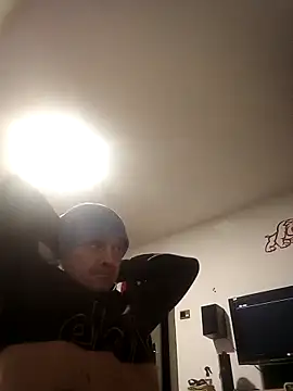 kuba_gd - Kuba_Gd's free webcam - UK Sex Cams