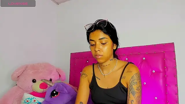 dahiiangomezz webcam