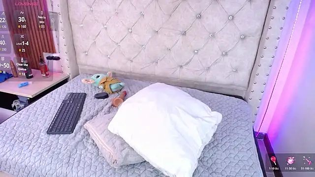 Elizabeth_Evans1 webcam